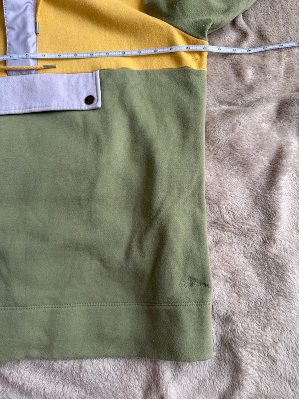 L.L. Bean Two-Tone Fleece Pullover in Yellow and Sage Green - Picture 4 of 6